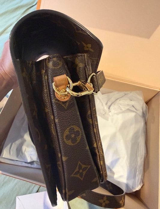 Louis Vuitton Monogram Pochette Métis