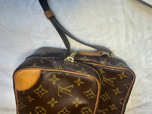 Vintage Louis Vuitton Amazon Bag