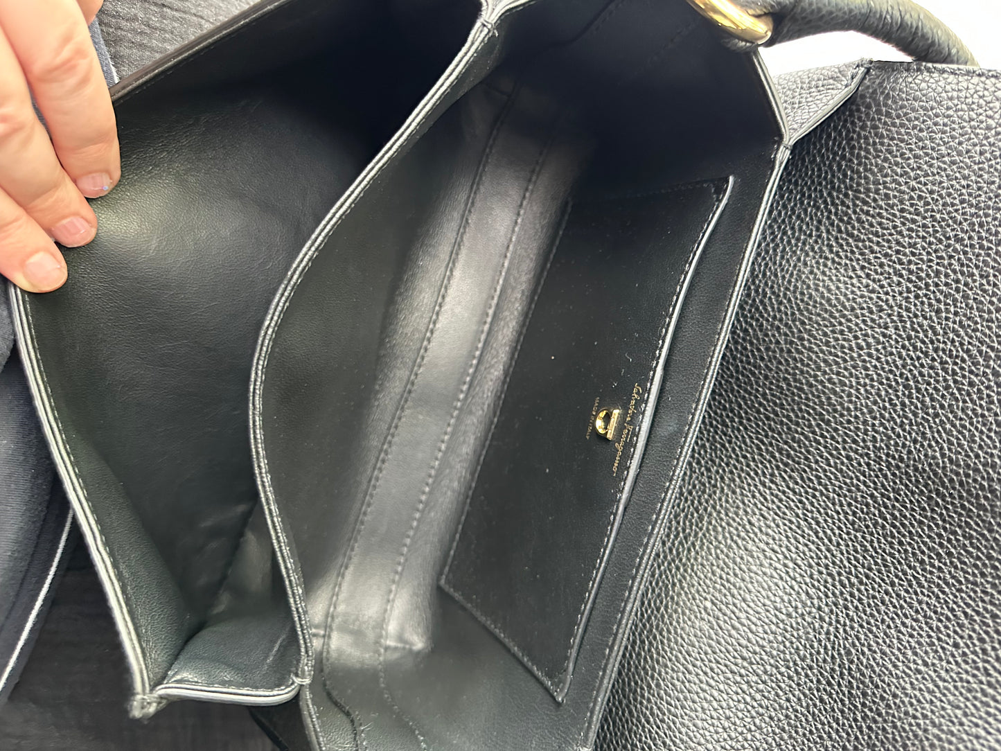 Salvatore Ferragamo super cool Black pebbled leather shoulder bag