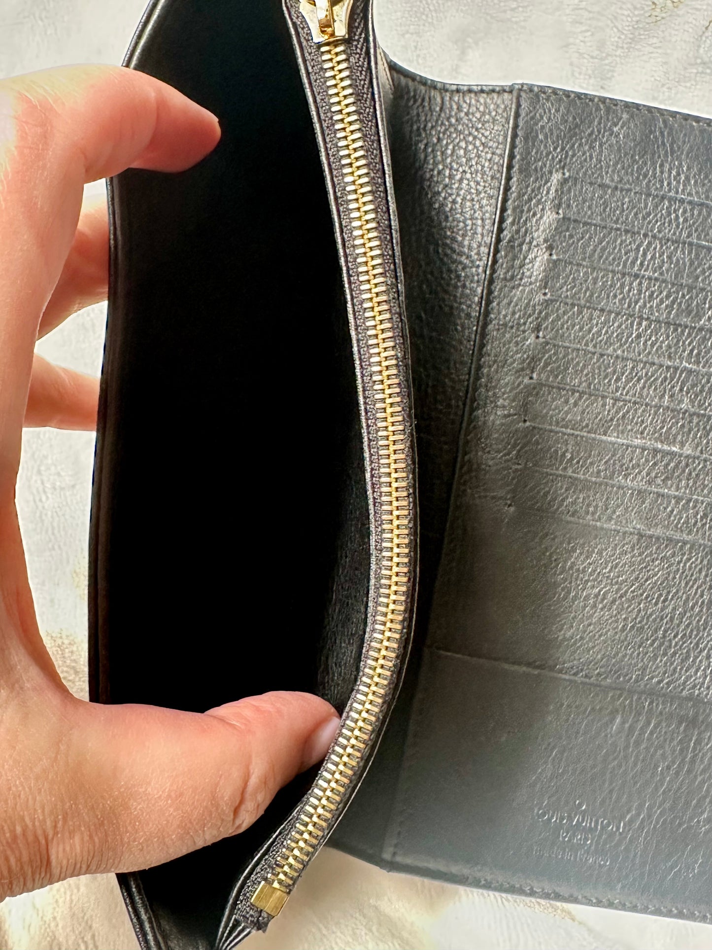 Louis Vuitton Black Mahina Leather Amelia Long Wallet