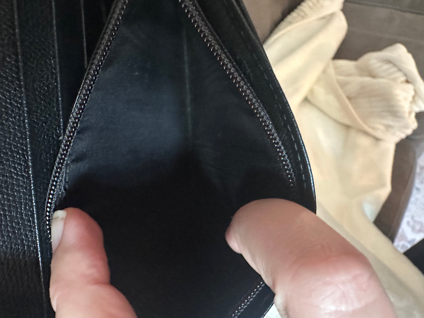 Vintage Chanel "Coco Button" flap wallet in Caviar leather