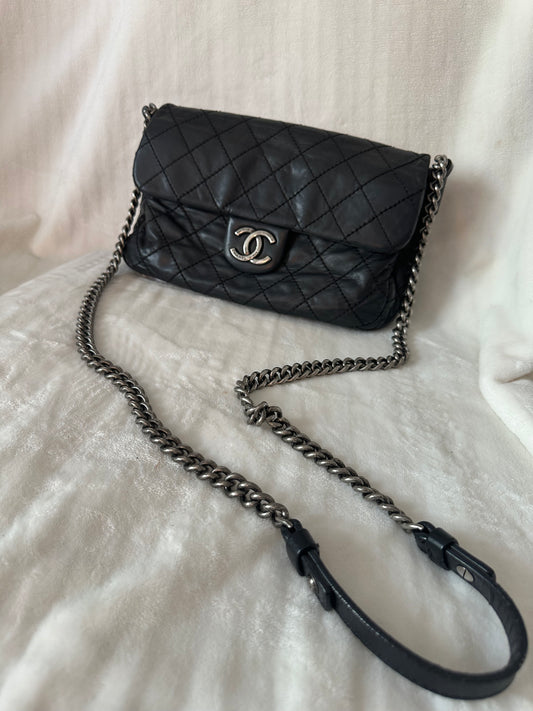 Chanel iridescent black Lambskin Leather Flap bag