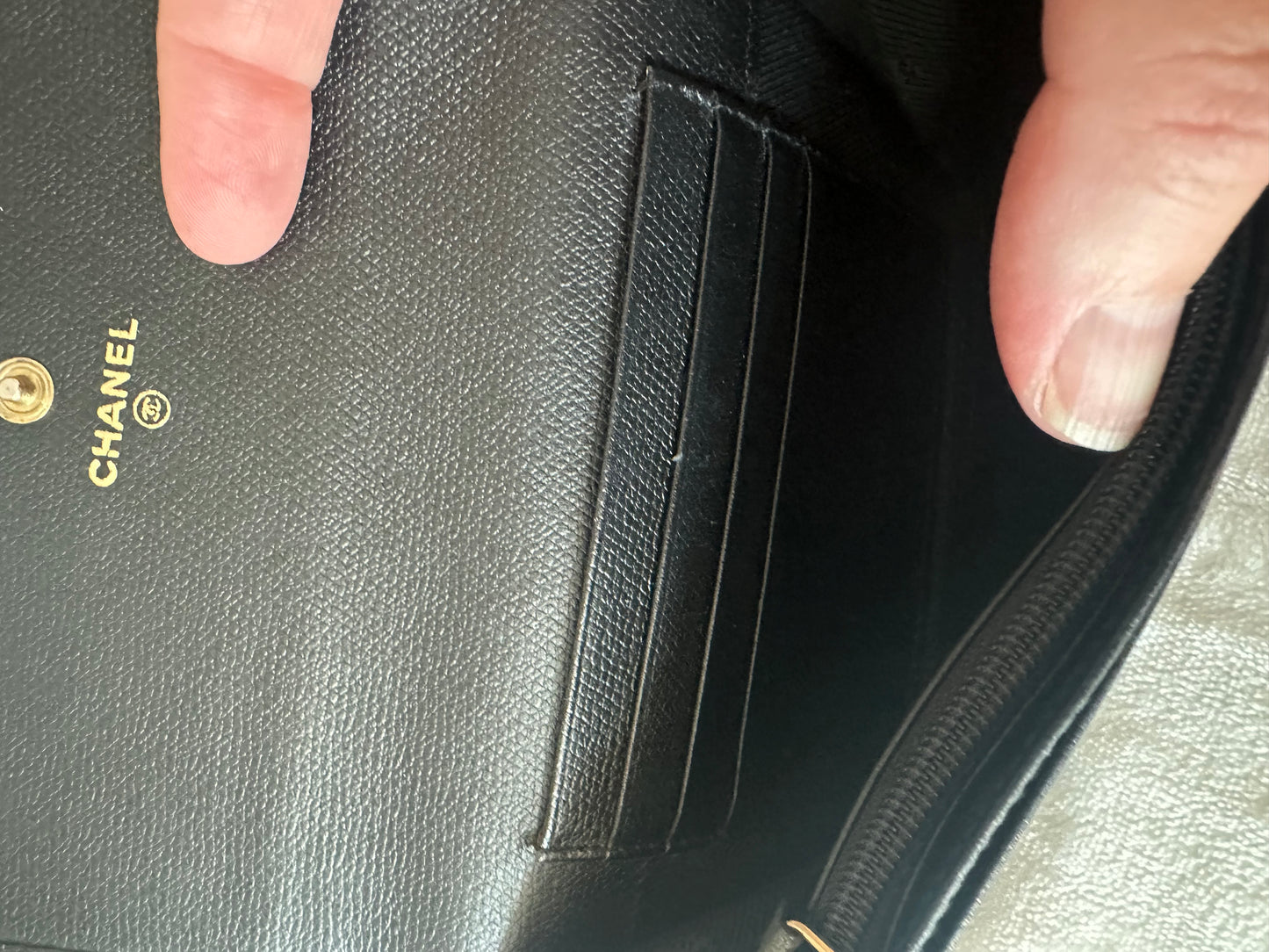 Vintage Chanel "Coco Button" flap wallet in Caviar leather
