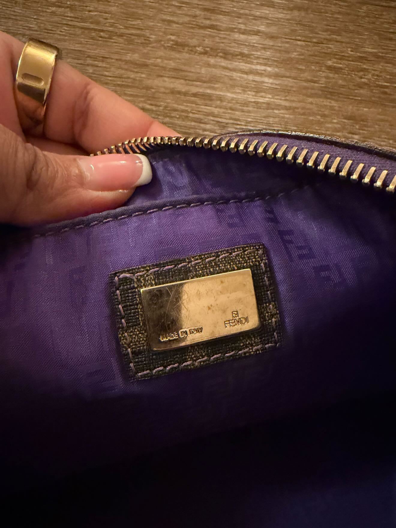 FENDI pochette on chain
