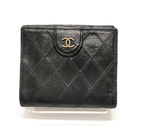 Vintage Chanel Bicolore Quilted Lambskin Bi-fold Wallet