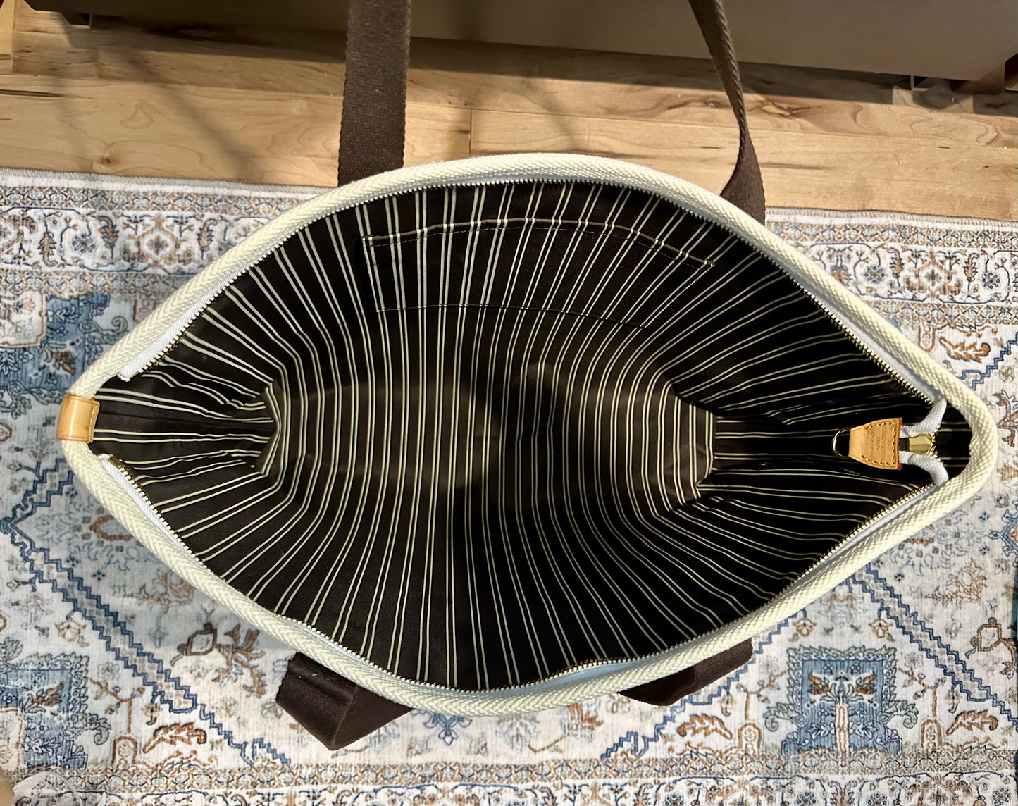 Louis Vuitton Antigua Cabas GM tote