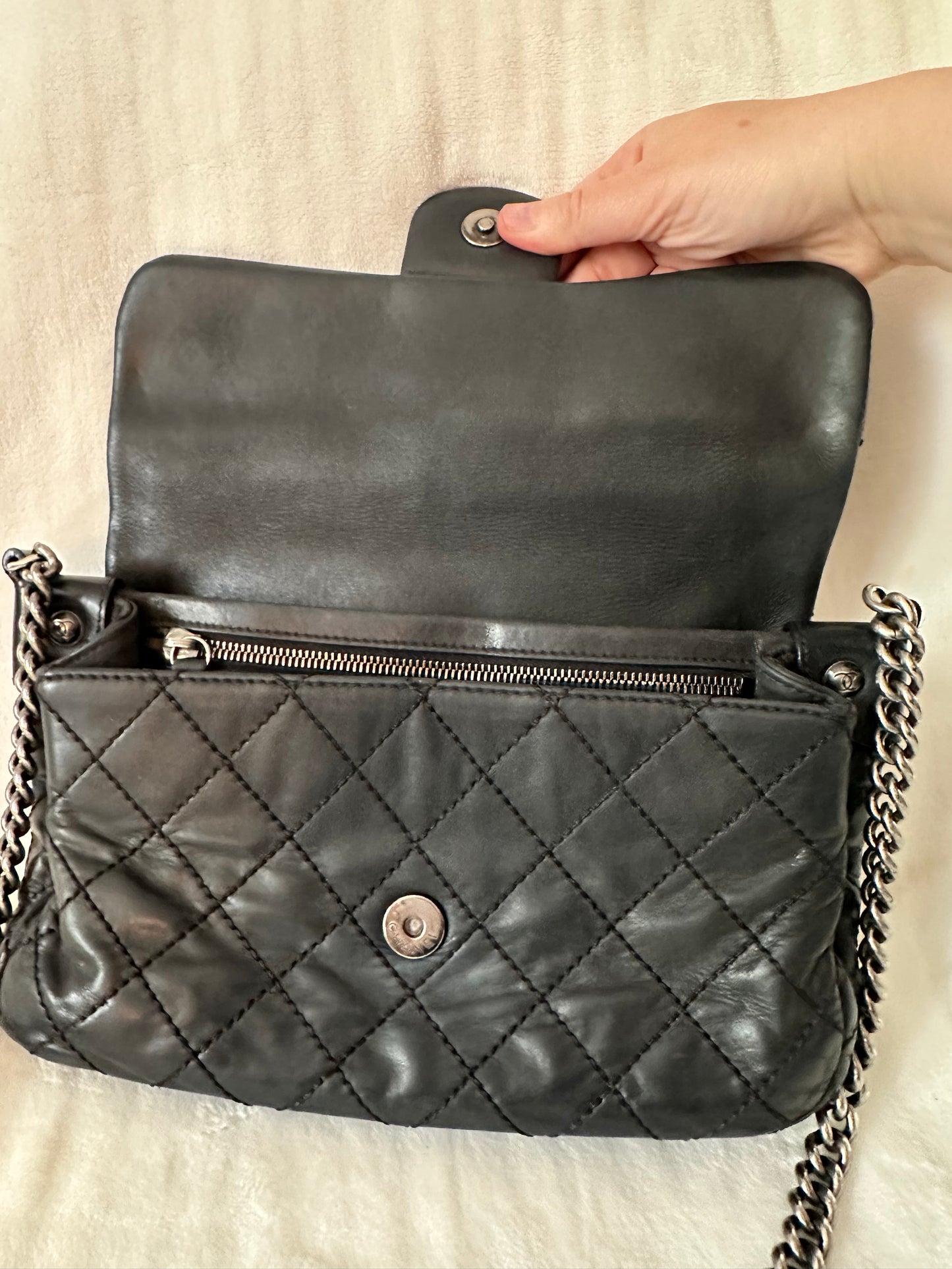 Chanel iridescent black Lambskin Leather Flap bag