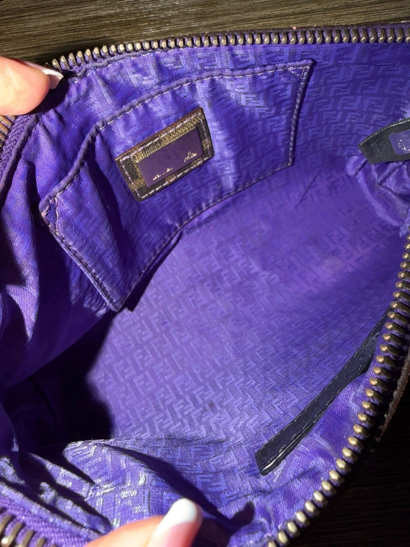 FENDI pochette on chain