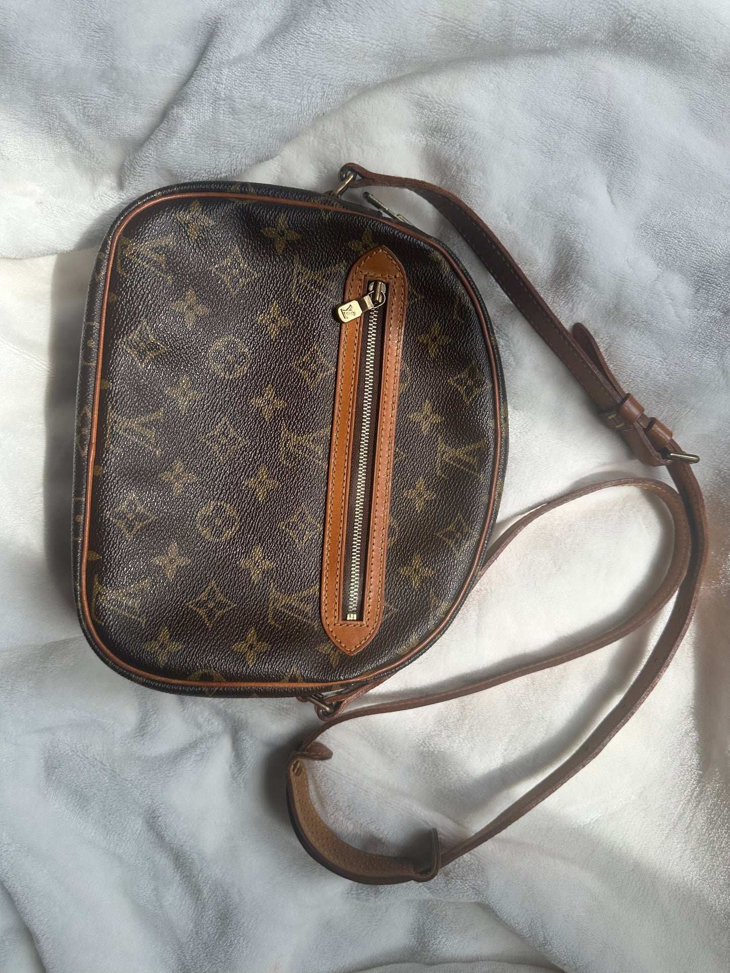 Vintage Louis Vuitton Senlis Bag