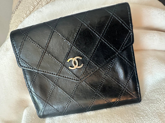 Vintage Chanel Bicolore Quilted Lambskin Bi-fold Wallet